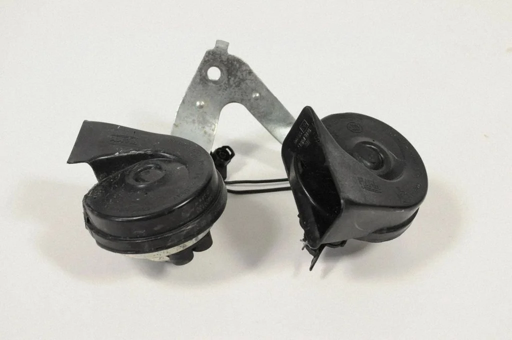 Horn signal 13409130 – Opel Cascada (2013-)