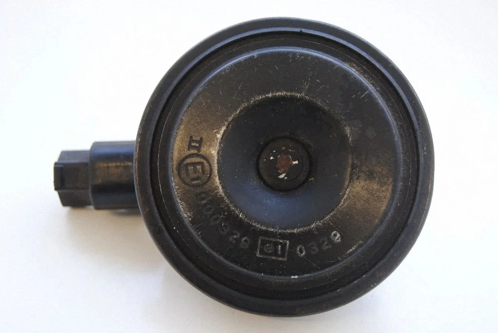 Horn signal – Honda CR-V (2007-2012)