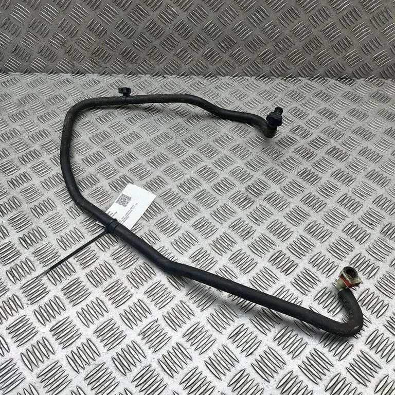 Vakuuma caurulīte(-s)/šļūtene(-s) 04721950AE