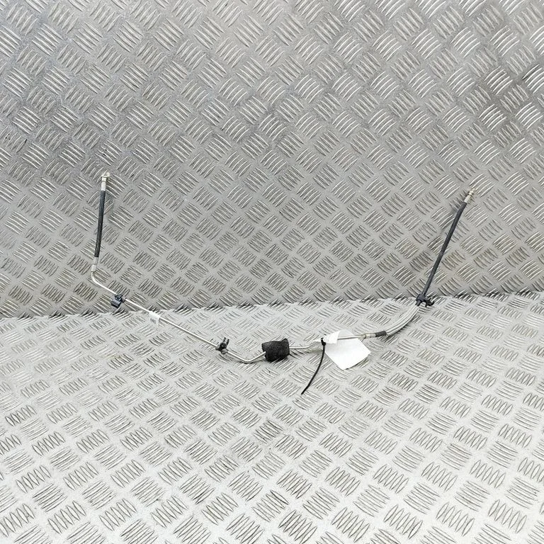 Przewody/węże podciśnienia A2138304704