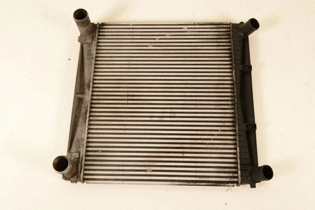Starpdzesētāja (interkūlera) radiators PML500040