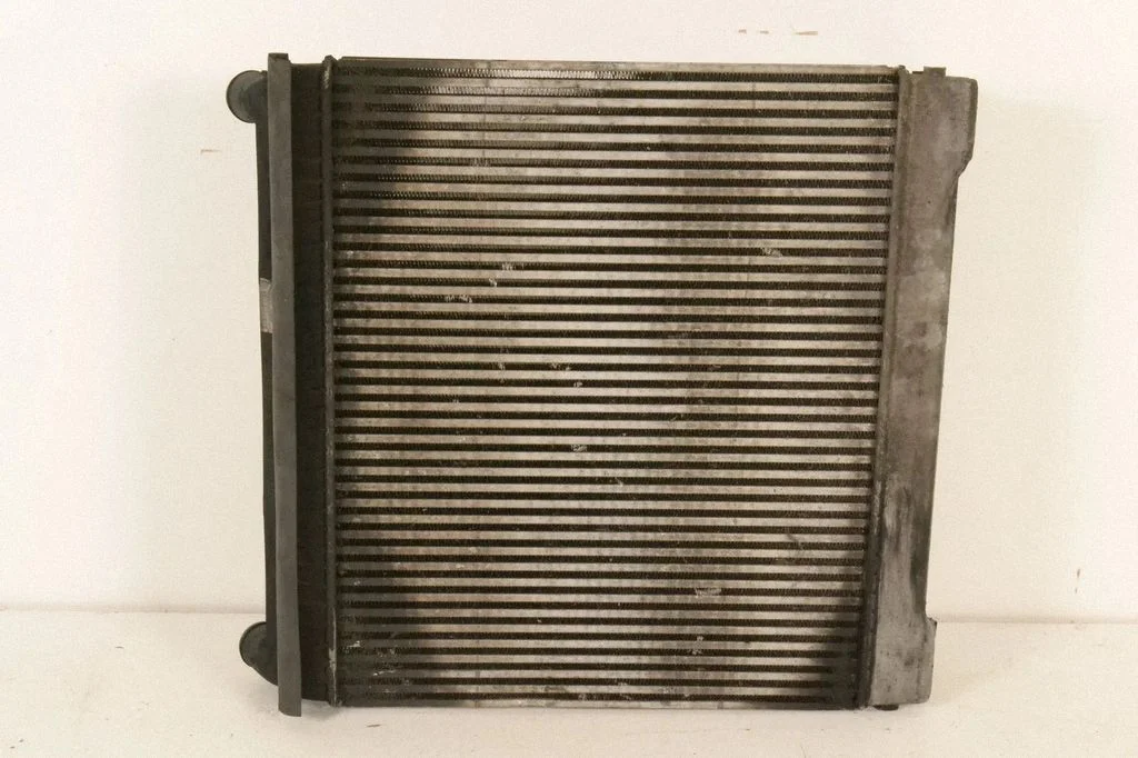 Starpdzesētāja (interkūlera) radiators PML500080