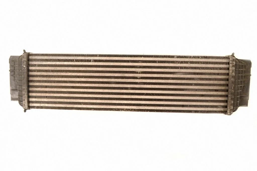 Intercooler radiator – BMW 7 Series F01 F02 F03 F04 (2008-2016)