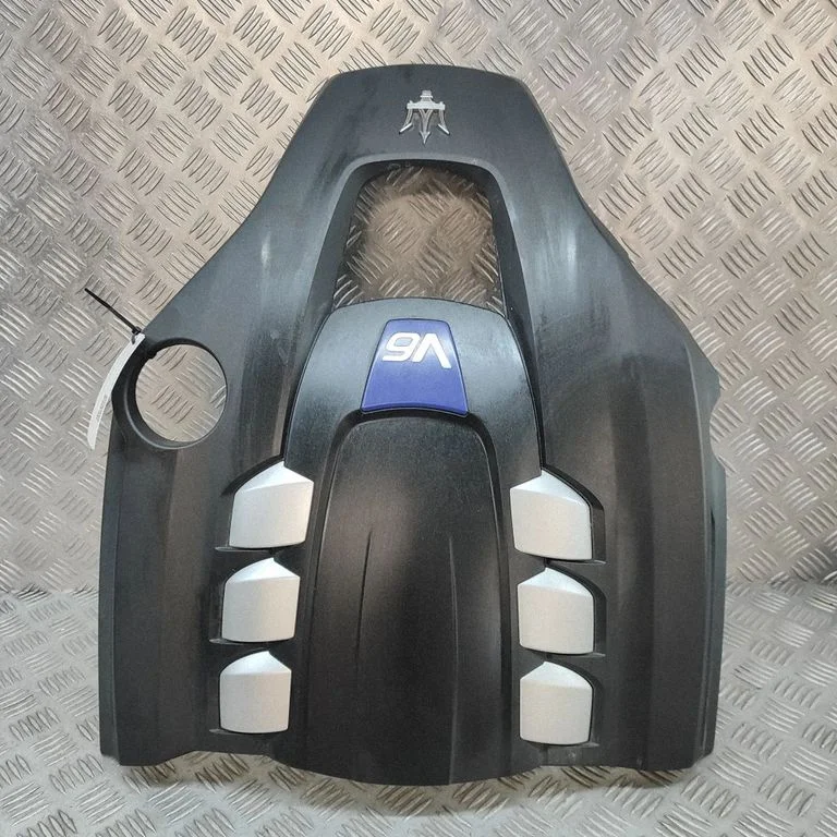 Dzinēja pārsegs (apdare) 670003410