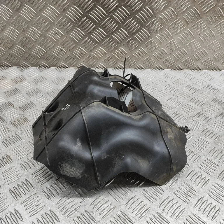 Mootori kate (kaunistus) 4M0103926C
