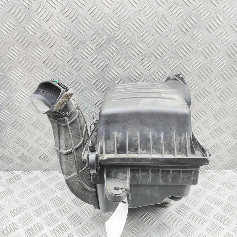 Air filter box 68069532AA