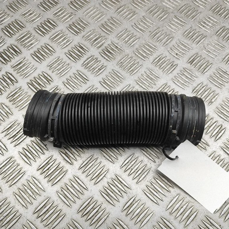 Gaisa ieplūdes kanāla detaļa (-as) 5Q0129618E
