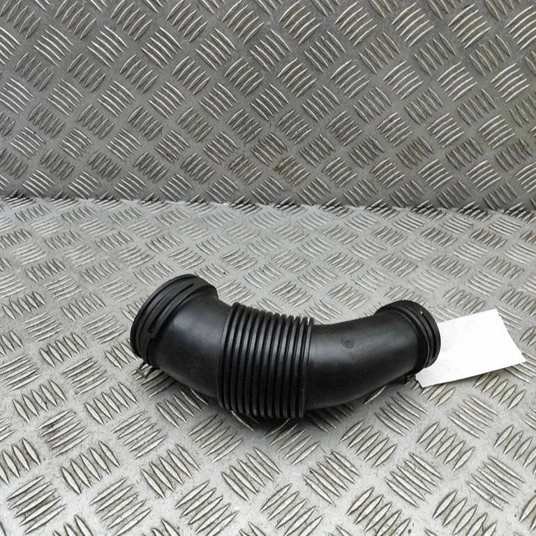 Air intake duct part – Porsche Macan (95B) (2014-2018)