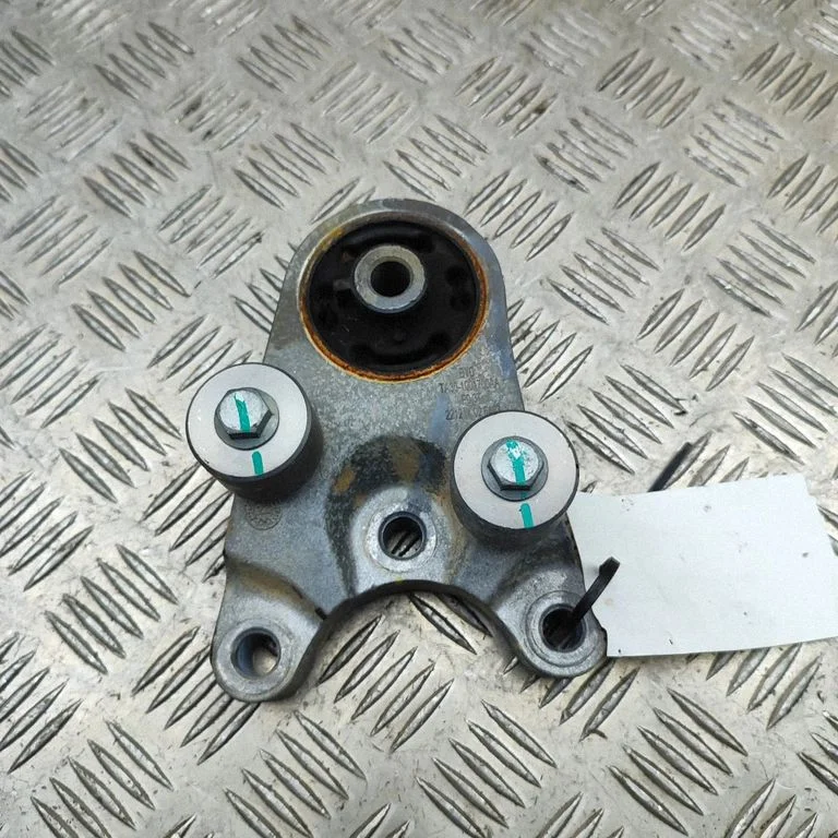 Dzinēja spilvens TA301001700AA
