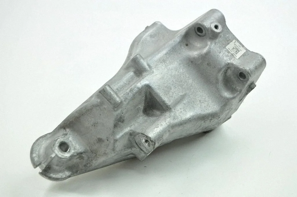 Dzinēja stiprinājuma kronšteins A6512234304