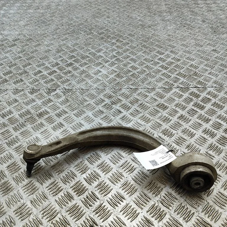 Front lower control arm/wishbone 8W0407695B