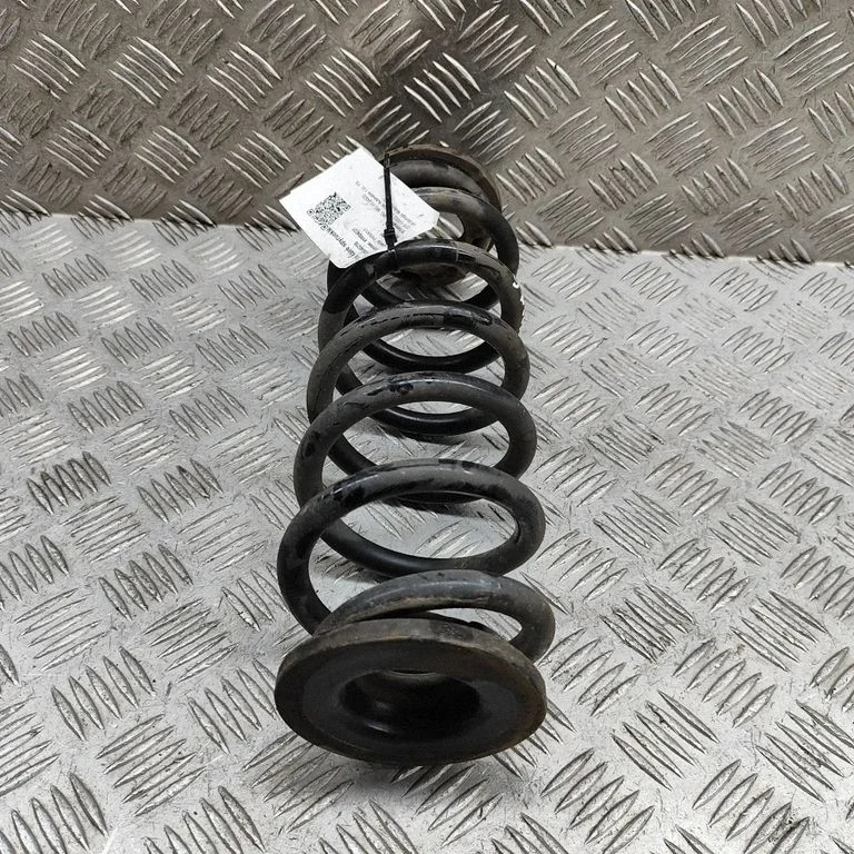 Rear coil spring 10331169 – MG EHS (2020-)