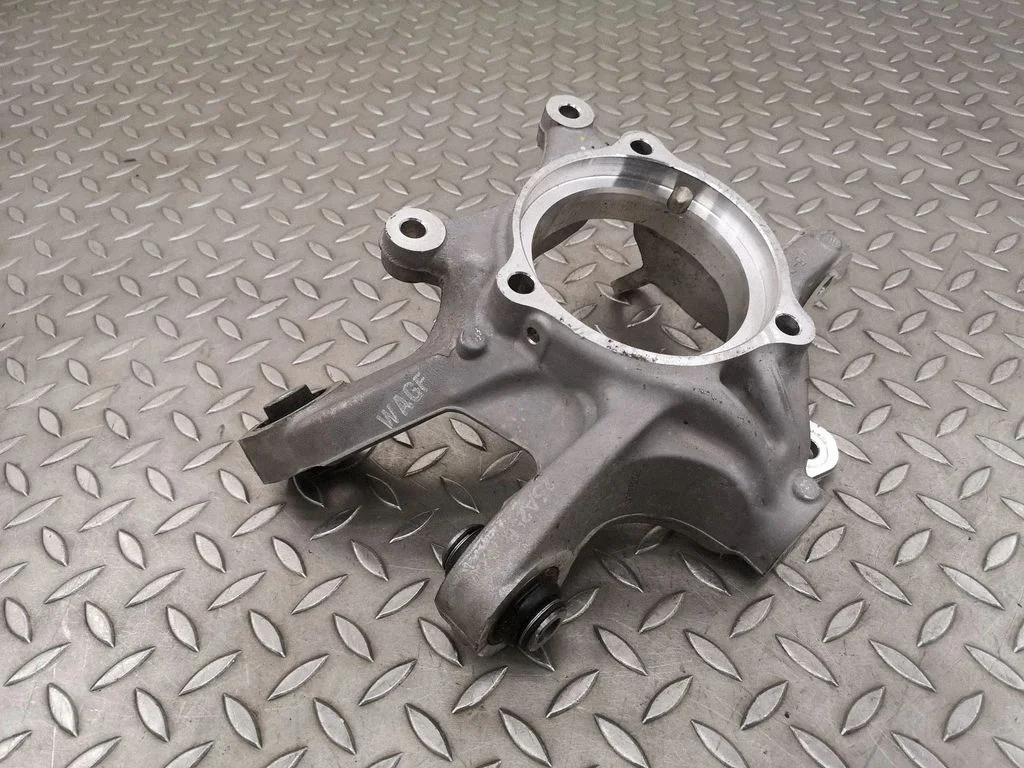Tagumine rumm 230130A0586