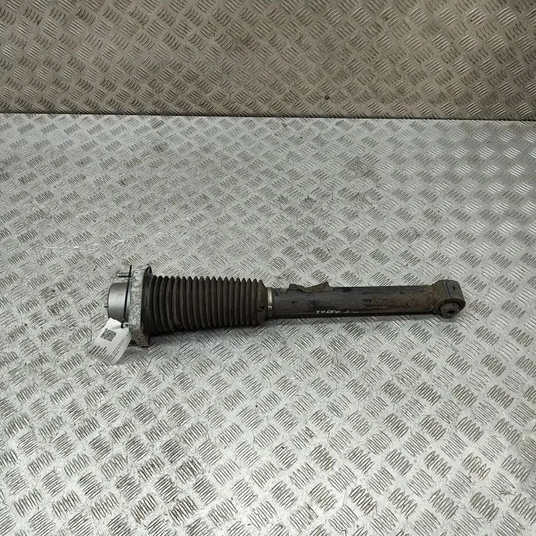 Aizmugurējais amortizators HY3218W002BA