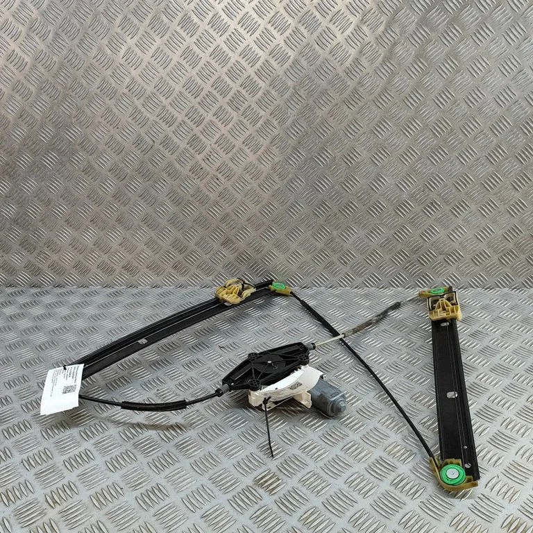 El. loga pacēlāja mehānisms bez motoriņa 8K0959801B