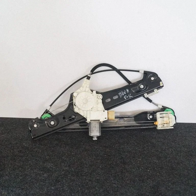 Esiukse elektriline aknatõstuk (ilma mootorita) – BMW 3-seeria E90 E91 (2005-2012)