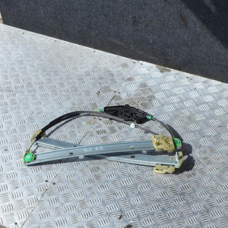 El. loga pacēlāja mehānisms bez motoriņa – Audi Q5 SQ5 8R (2008-2017)