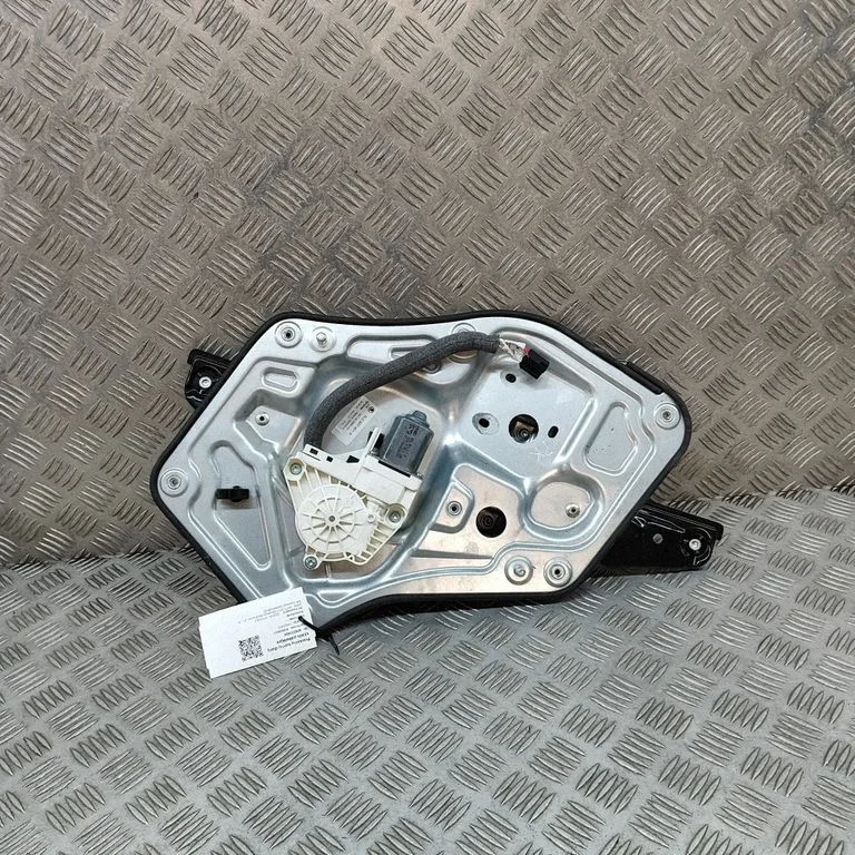 El. loga pacēlāja mehānisms bez motoriņa 8K0959811A