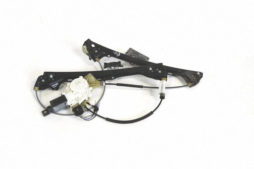 Esiukse elektriline aknatõstuk (ilma mootorita) – BMW 3-seeria E92 E93 (2005-2014)