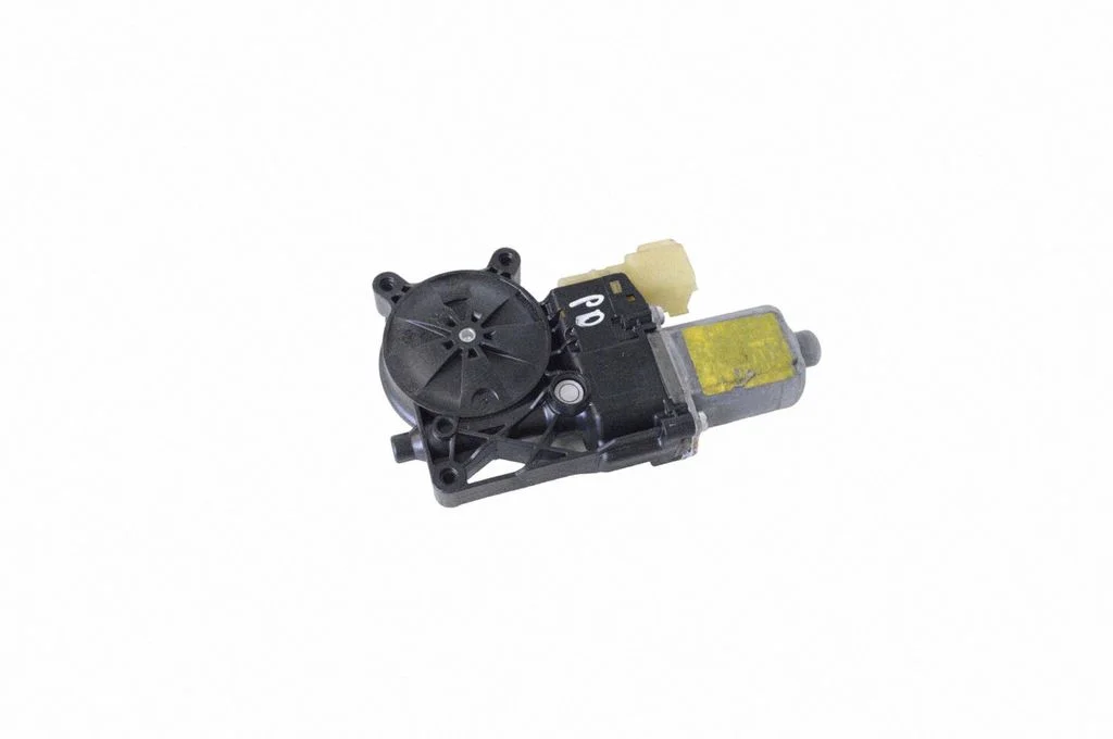 Priekšējā loga pacēlāja motoriņš DS73F23200BF