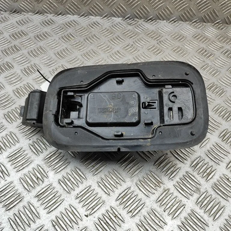 Fuel tank cap – Lexus RX 450H (2016-)