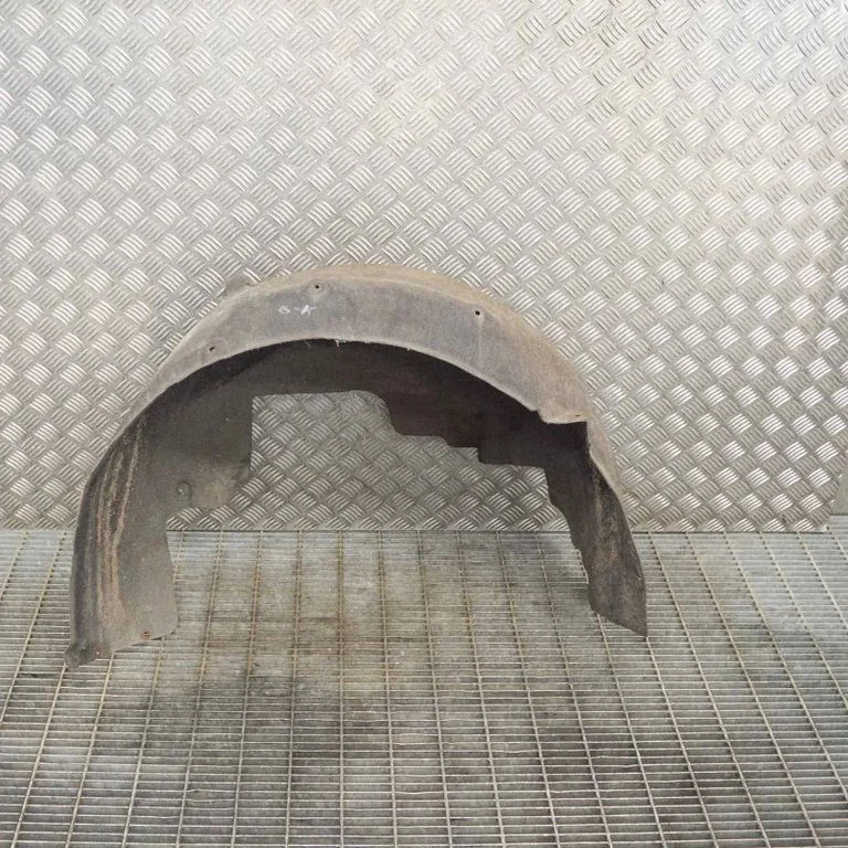 Rear arch fender liner splash guards – left