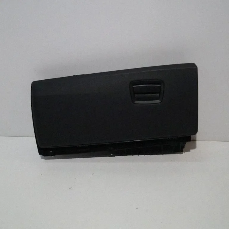Kindalaegas – BMW 7-seeria F01 F02 F03 F04 (2008-2016)