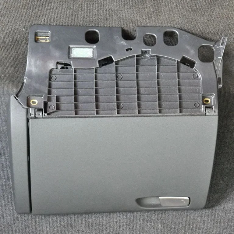 Cimdu nodalījums – Audi A4 Allroad B8 (2008-2016)