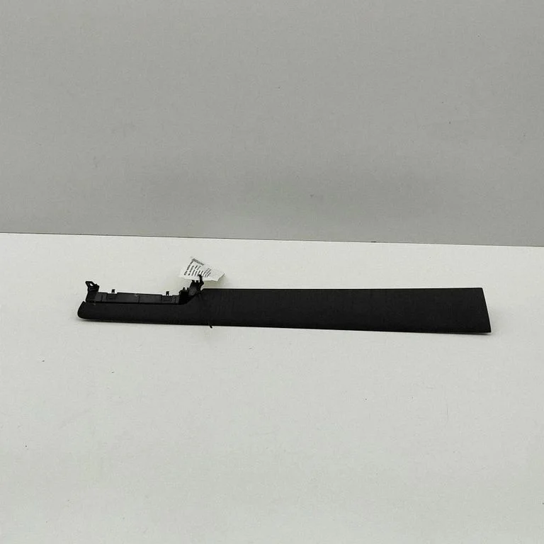 Dashboard glove box trim 31688865