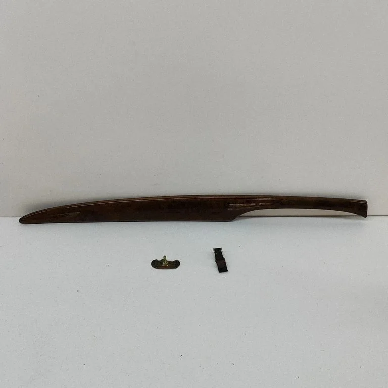 Kindalaeka dekoratiivviimistlusriba 6982881 – Aston Martin DB7 (1993-2003)