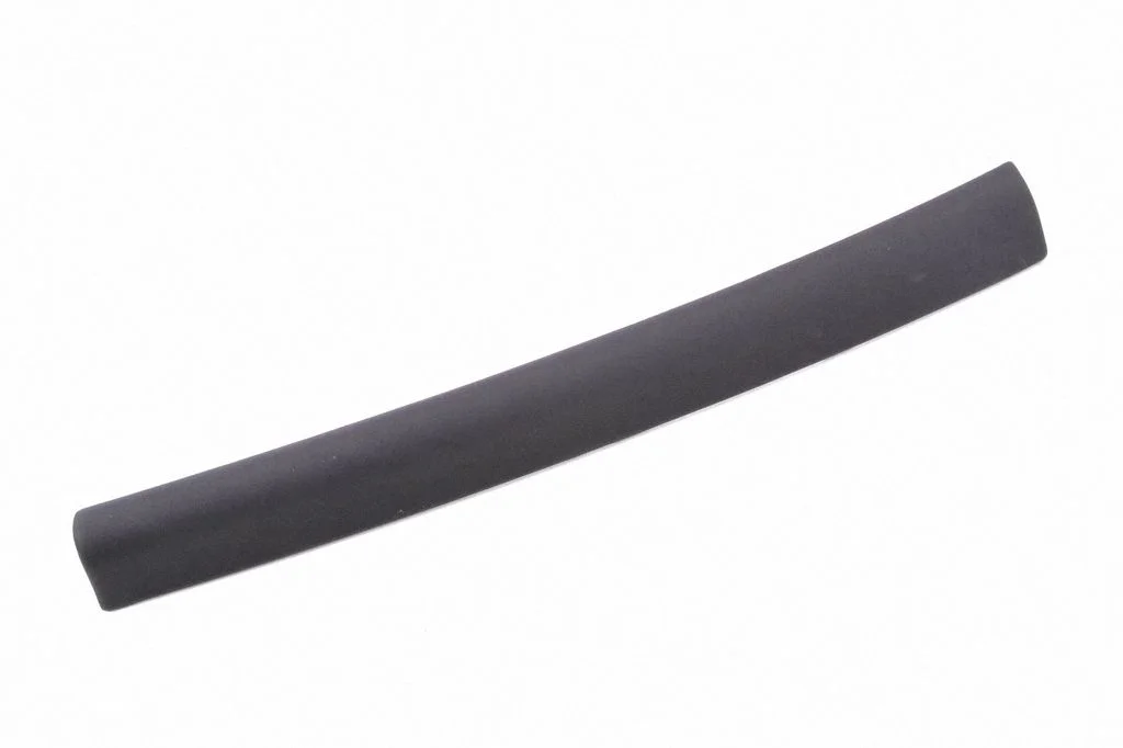 Dashboard glove box trim FGMW509111