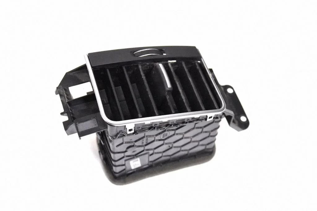 Paneļa gaisa restītes DK62046B31AA