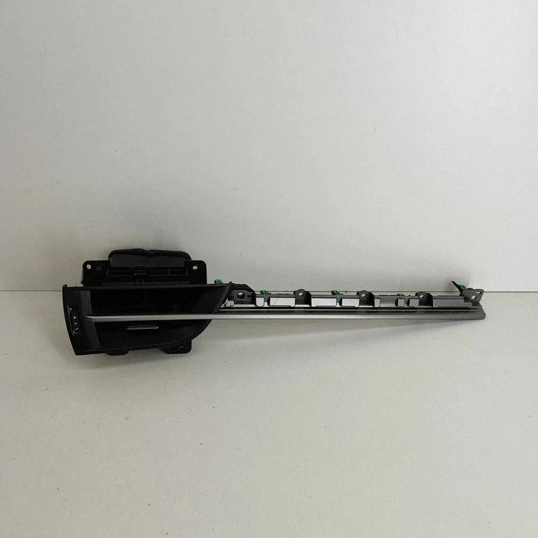 Dashboard air vent grill cover trim – Lexus RX 450H (2016-)