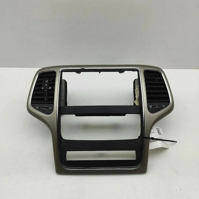 Dashboard air vent grill cover trim – Jeep Grand Cherokee (2010-2021)