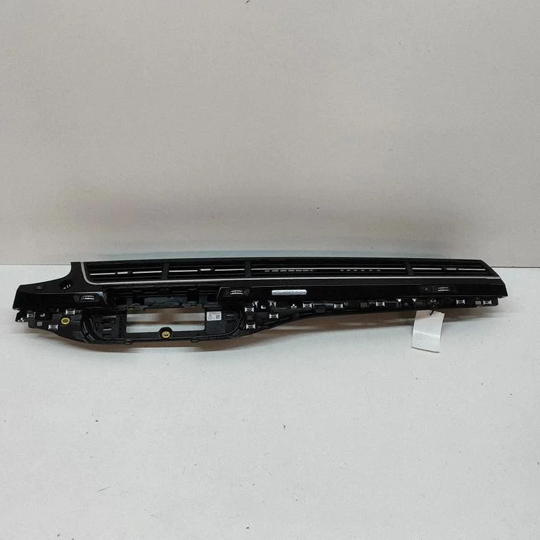 Dashboard air vent grill cover trim 4M1820902AR