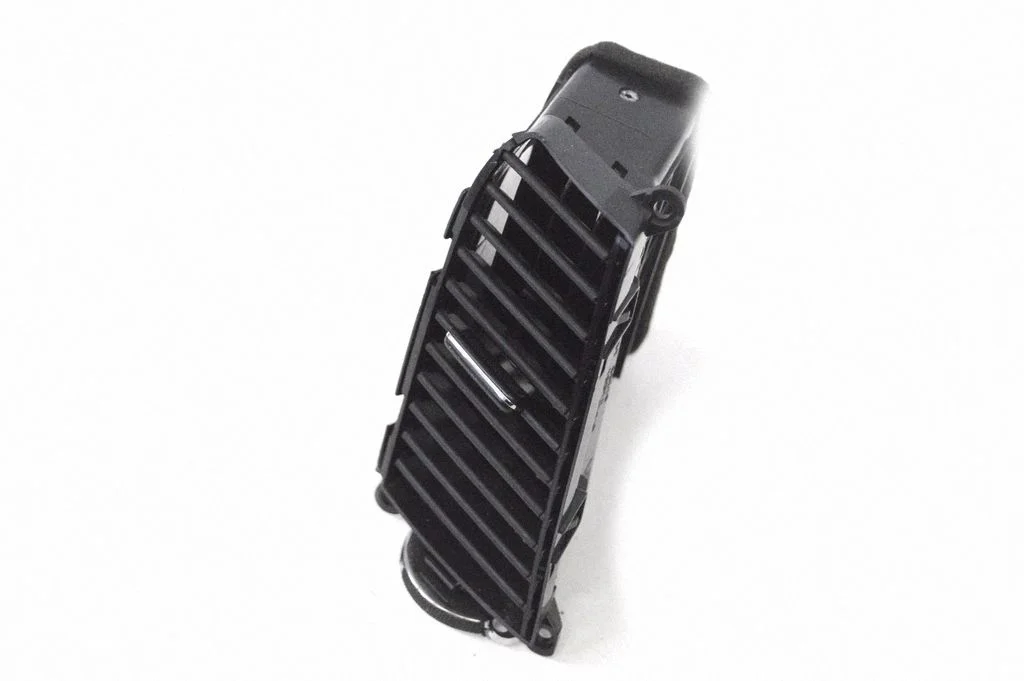 Kratka nawiewu szyby 974202B900