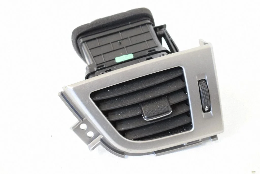 Paneļa gaisa restītes 97490A6000