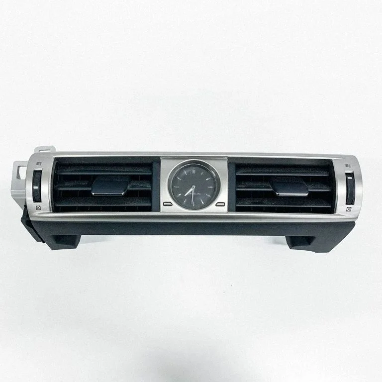 Armatuurlaua õhutusresti kate – Lexus IS III XE30 (2013-2020)