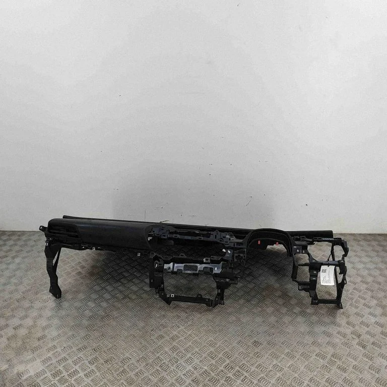 Dashboard 5530047240B1