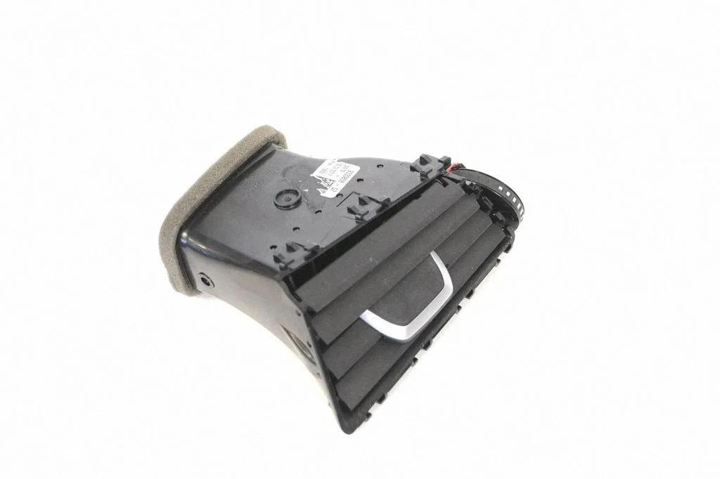 Dashboard air vent grill cover trim – BMW 5 Series G30 G31 G38 (2016-)
