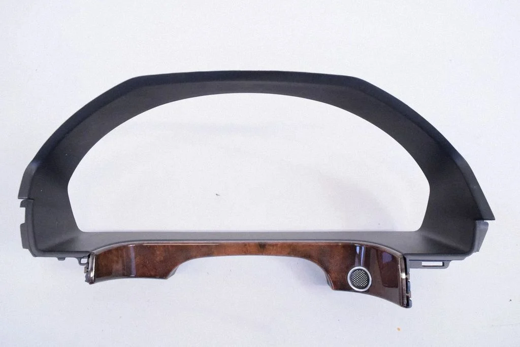 Dashboard trim – Mercedes-Benz E-Class W212 (2009-2016)