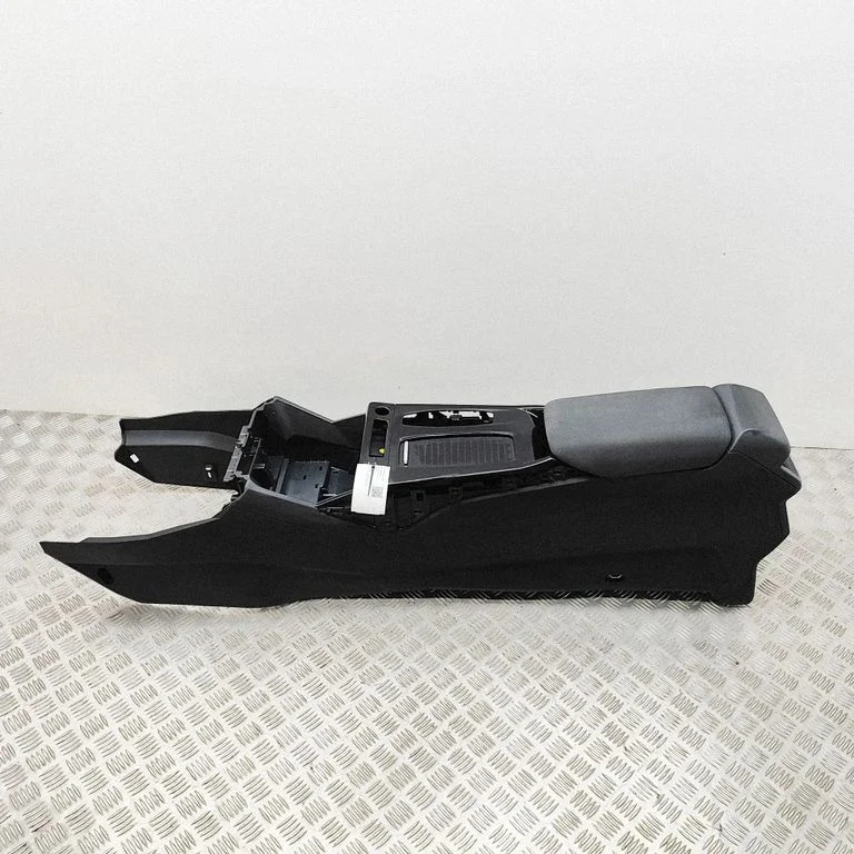Center console 85E863241 – Audi Q6 e-tron (2024-)