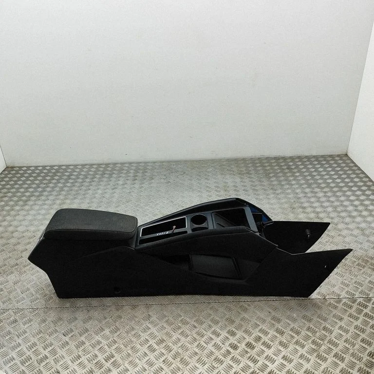 Center console 5LA863243