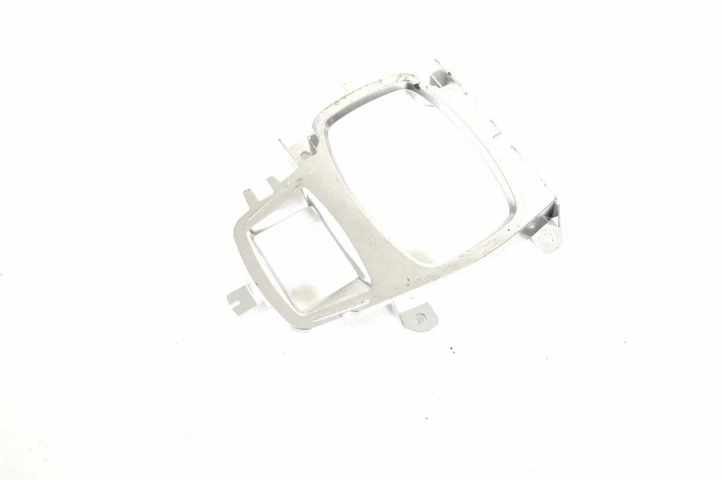 Pārnesumu pārslēga sviras apdare (plastmasas) EX53046C34A
