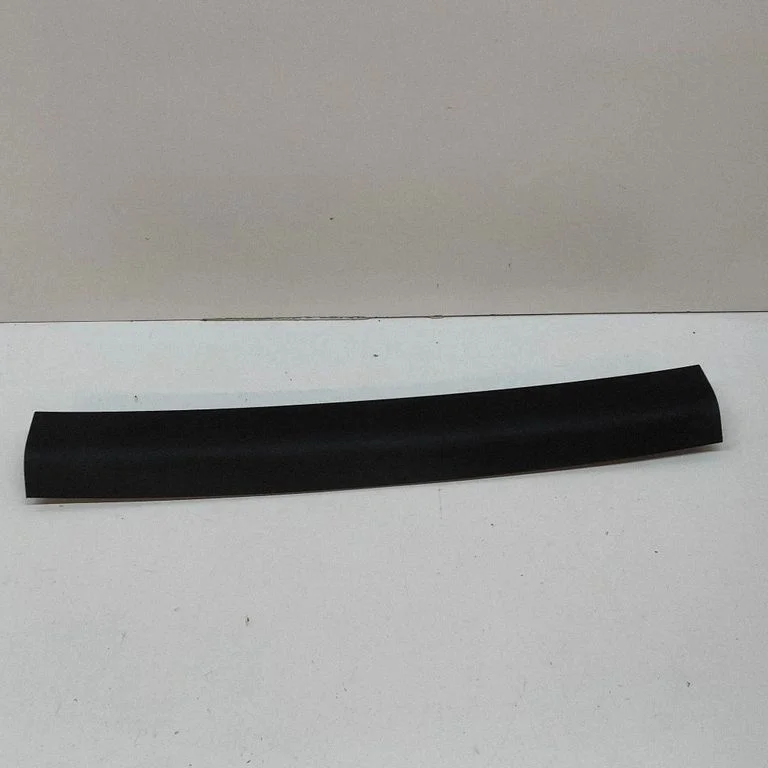 Keskkonsooli külje viimistlus (tagumine) 81720CU000