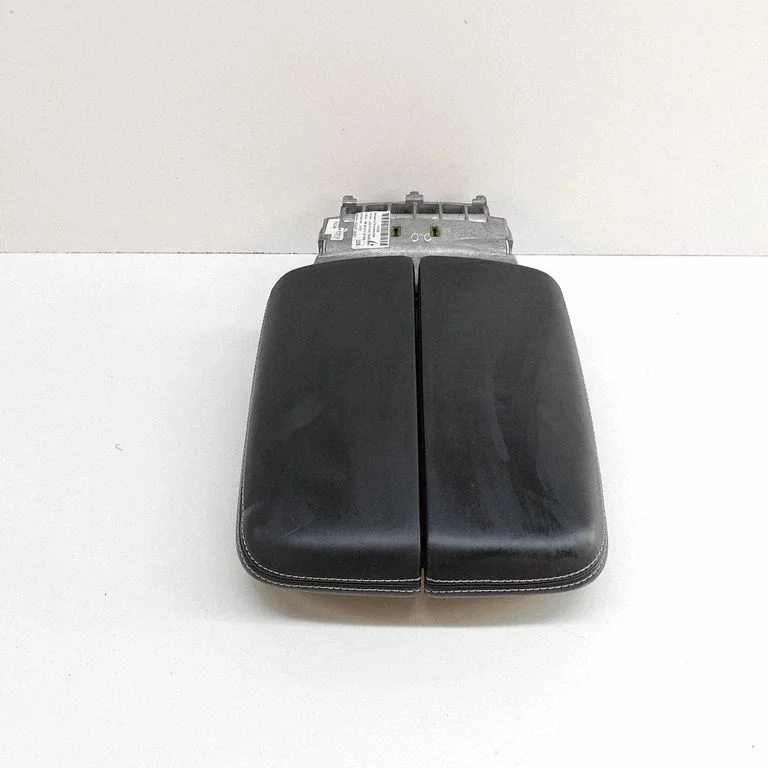 Podłokietnik 4M0864207B