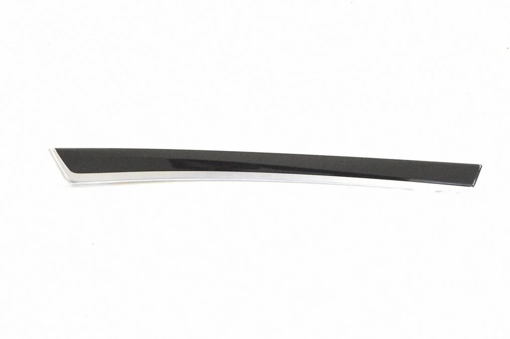 Front door card panel trim 9171782