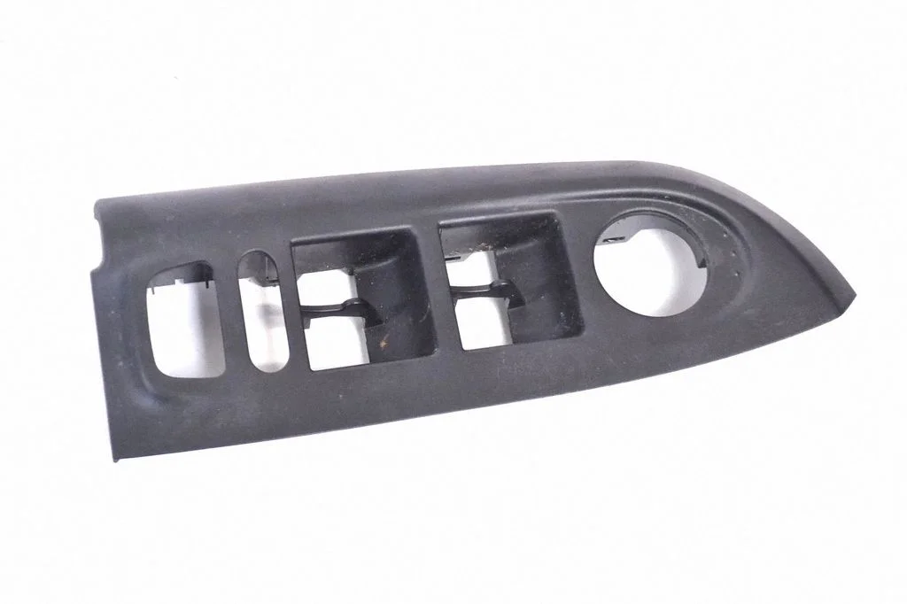 Front door card panel trim 07356331480