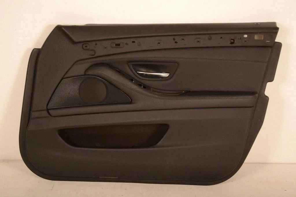 Front door card panel trim 1777774