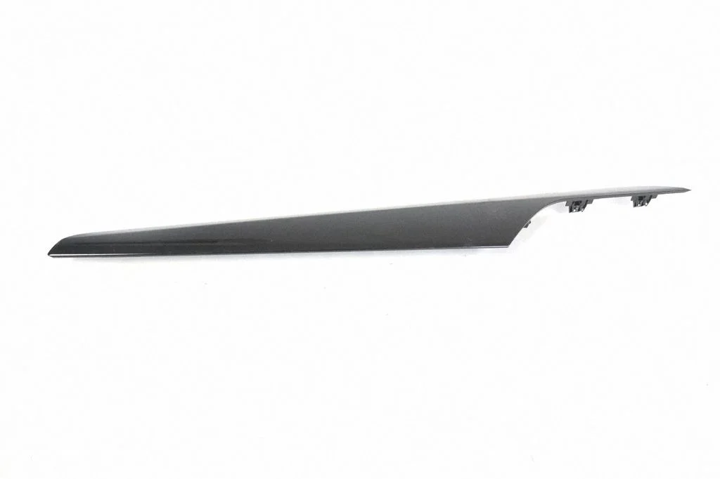 Front door card panel trim – BMW X1 E84 (2009-2015)